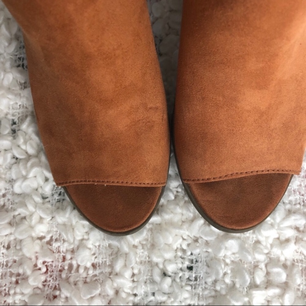 ✨ SOLD ✨CHARMING CHARLIES FRINGE OPEN TOE BOOTIES - Picture 5 of 8